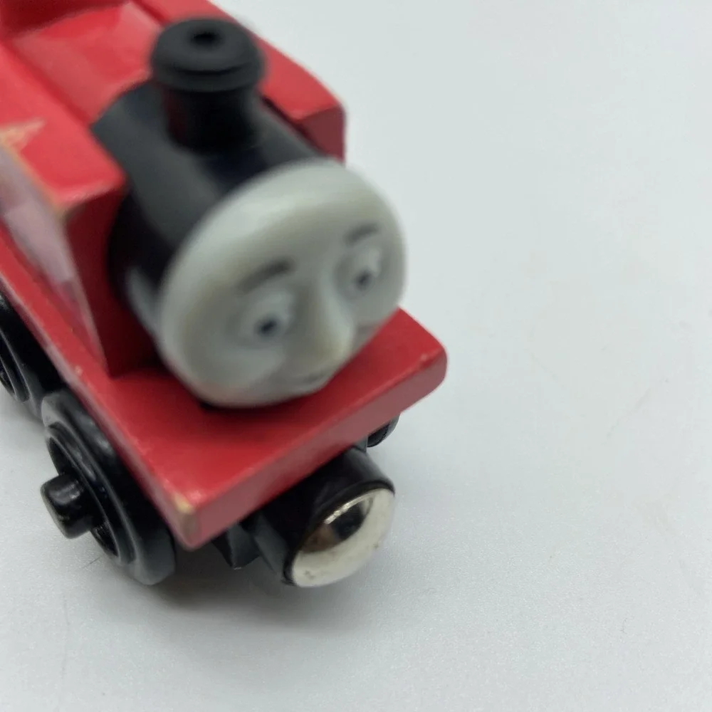 Thomas & Friends Wooden Railway Ivo Hugh Red Engine Train 2003 Learning Curve